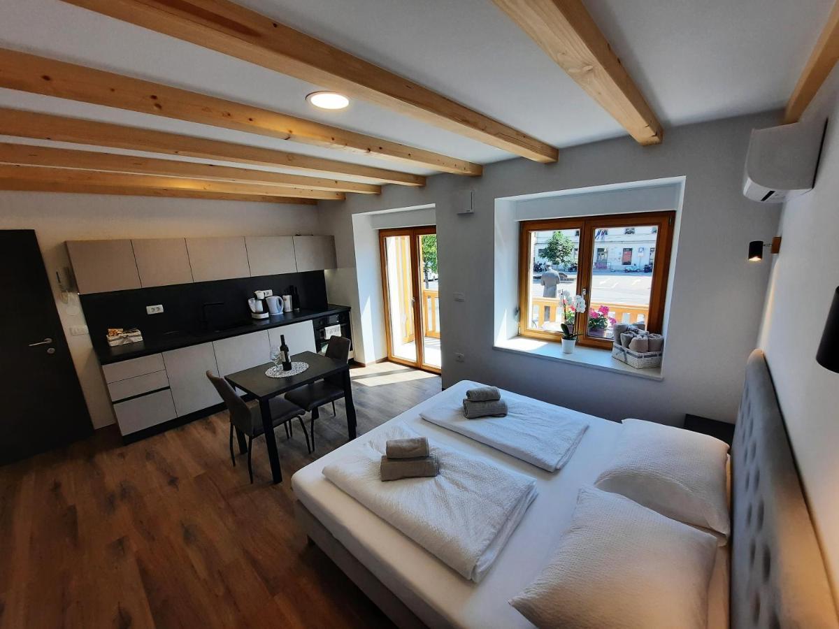 Apartments Hlapi With Spa โคบาริด ภายนอก รูปภาพ