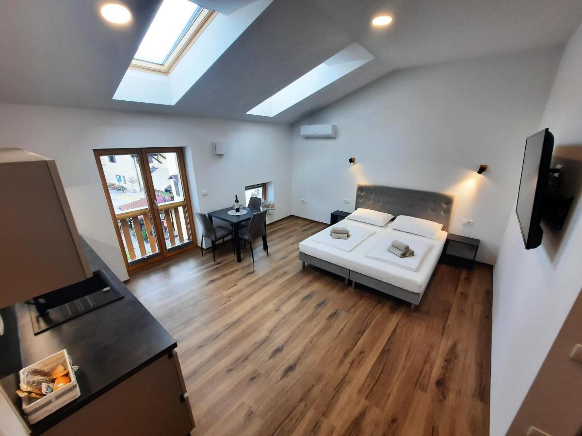 Apartments Hlapi With Spa โคบาริด ภายนอก รูปภาพ