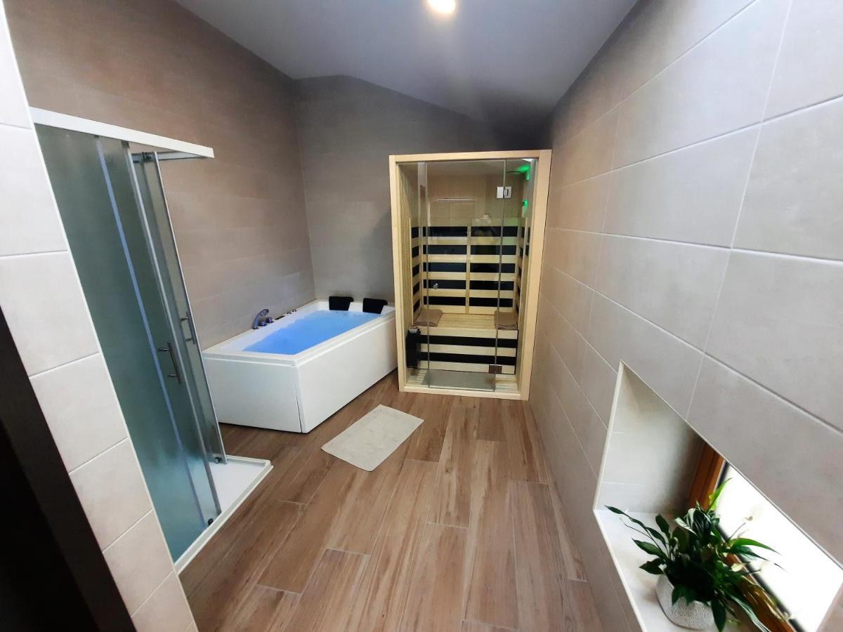 Apartments Hlapi With Spa โคบาริด ภายนอก รูปภาพ