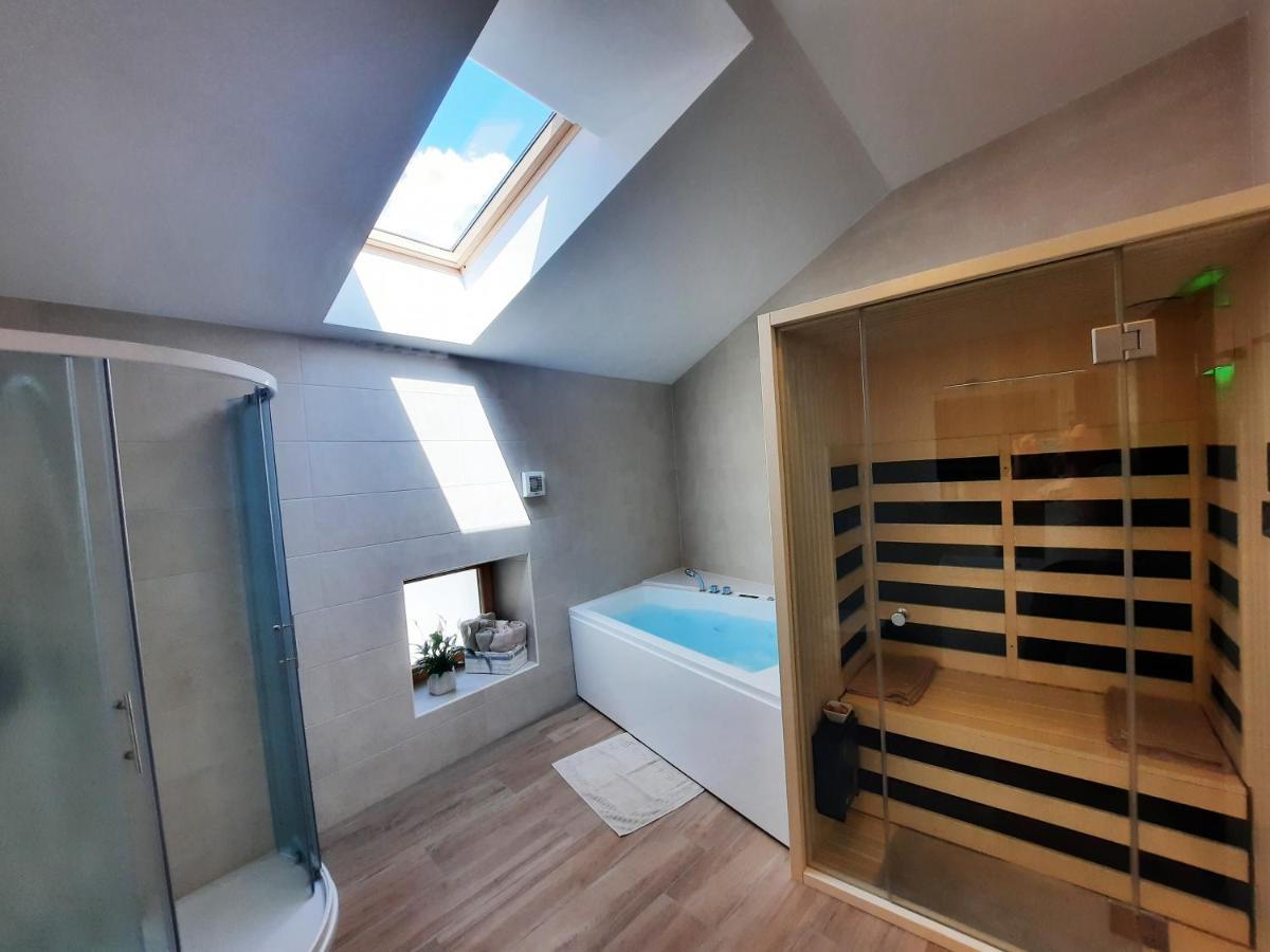 Apartments Hlapi With Spa โคบาริด ภายนอก รูปภาพ
