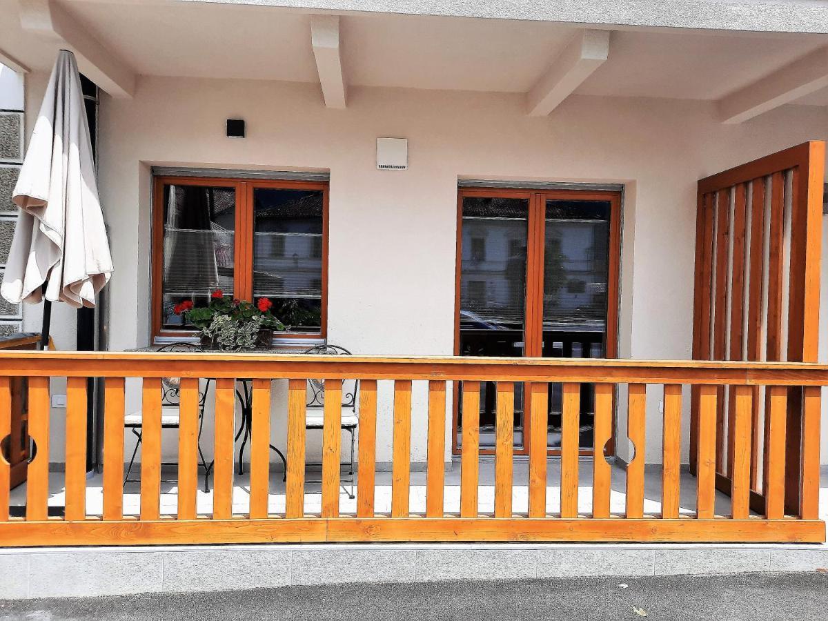 Apartments Hlapi With Spa โคบาริด ภายนอก รูปภาพ
