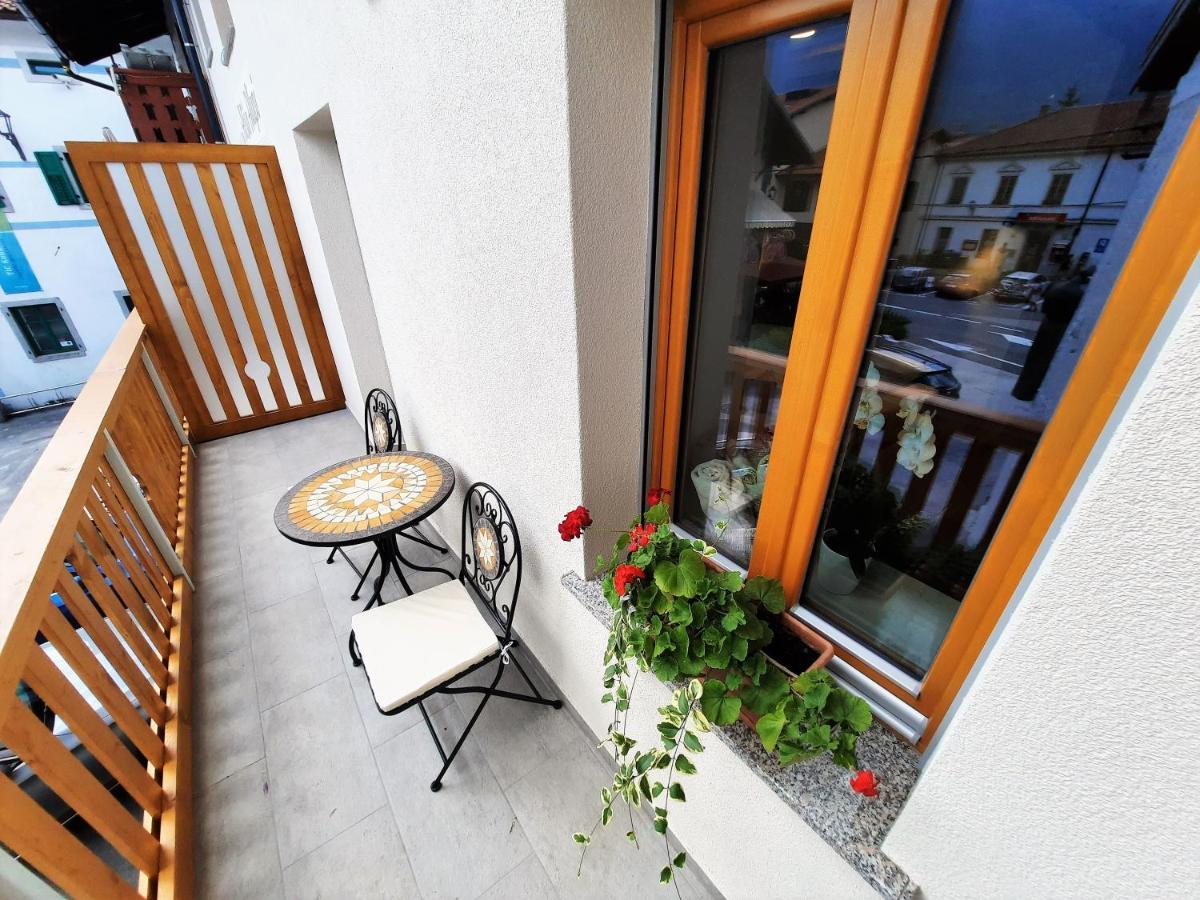 Apartments Hlapi With Spa โคบาริด ภายนอก รูปภาพ