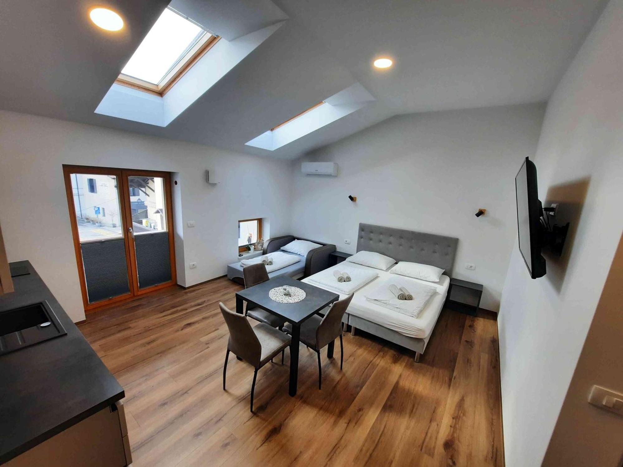 Apartments Hlapi With Spa โคบาริด ภายนอก รูปภาพ